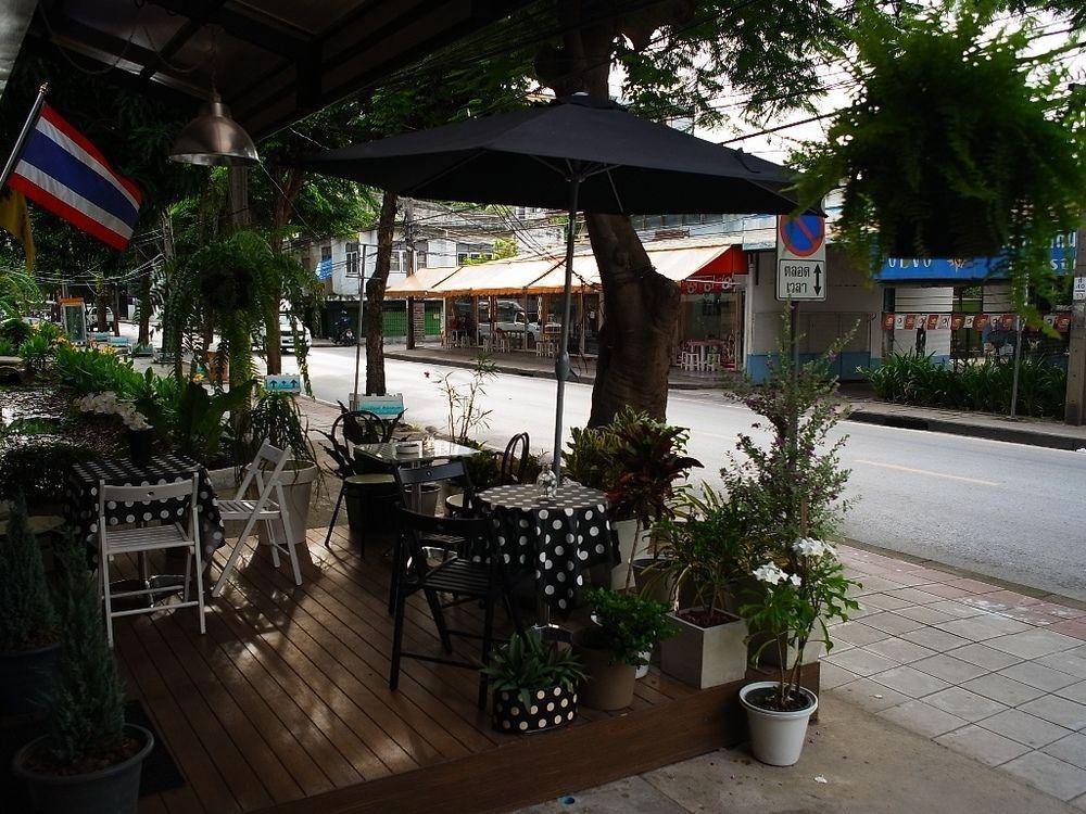 Vx The Fifty Pansiyon Bangkok Dış mekan fotoğraf