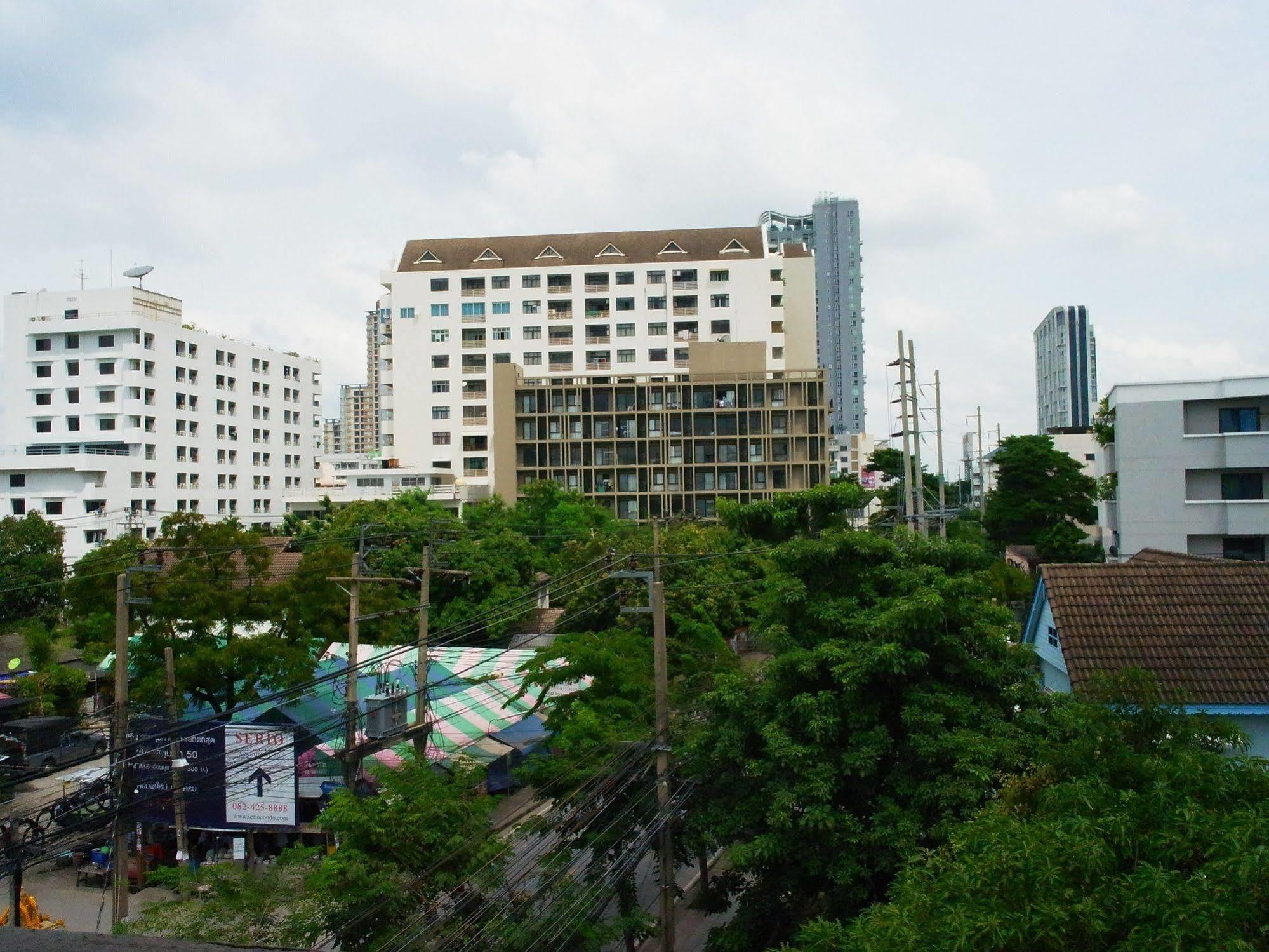 Vx The Fifty Pansiyon Bangkok Dış mekan fotoğraf